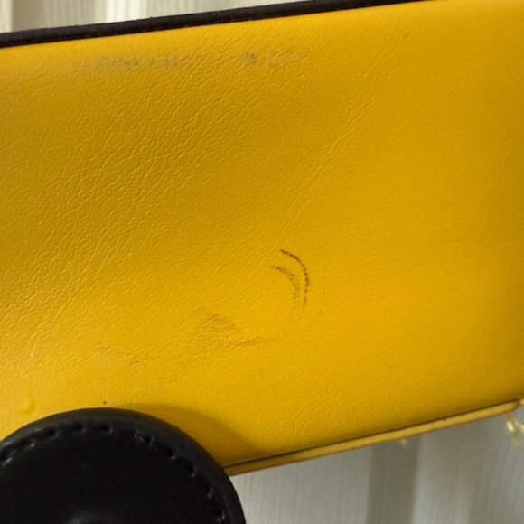 Kids Fun Skateboard Novelty Yellow Crossbody Bag - Picture 3 of 6